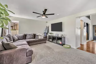 6137 W Triple Crown Ln S, Herriman, UT 84096 - Photo 10