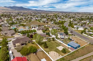 6137 W Triple Crown Ln S, Herriman, UT 84096 - Photo 36