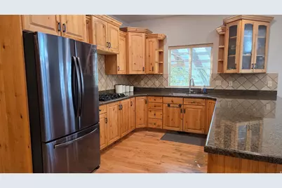 10313 N 6800 W, Highland, UT 84003 - Photo 12