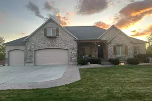 10313 N 6800 W, Highland, UT 84003 - Photo 2