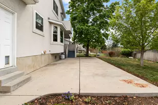 11466 S Cherry Hill Dr E, Sandy, UT 84094 - Photo 34