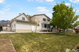 11466 S Cherry Hill Dr E, Sandy, UT 84094 - Photo 32