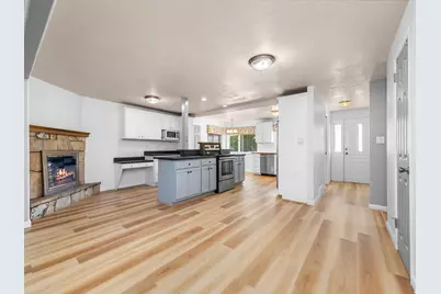 571 E 200 N, Orem, UT 84097 - Photo 4