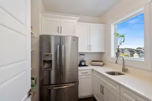 2493 E Lone Hill Dr, Draper (UT Cnty), UT 84020 - Photo 16