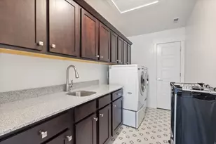 2493 E Lone Hill Dr, Draper (UT Cnty), UT 84020 - Photo 34