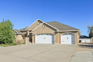 4164 S 2400 W, Roy, UT 84067 - Photo 2