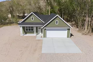55 N 200 W, Elsinore, UT 84724 - Photo 2