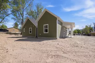 55 N 200 W, Elsinore, UT 84724 - Photo 4