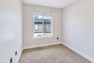 315 E 4115 S, Millcreek, UT 84107 - Photo 20