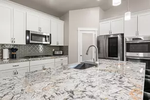 306 E Bella Vida Dr, North Salt Lake, UT 84054 - Photo 10
