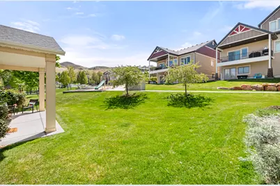 306 E Bella Vida Dr, North Salt Lake, UT 84054 - Photo 36