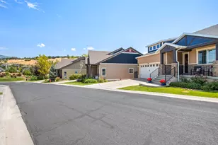 306 E Bella Vida Dr, North Salt Lake, UT 84054 - Photo 4