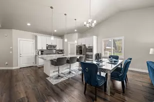 306 E Bella Vida Dr, North Salt Lake, UT 84054 - Photo 12