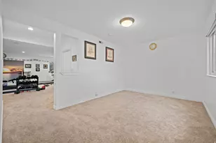 11226 S River Front Pkwy, South Jordan, UT 84095 - Photo 30