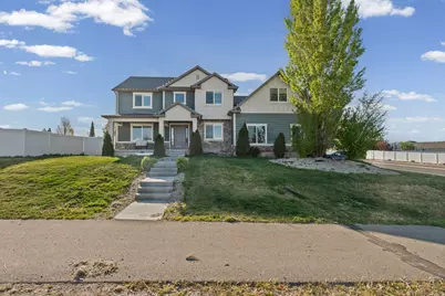 9552 N Horizon Dr W #113, Eagle Mountain, UT 84005 - Photo 2