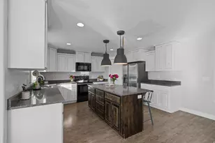 9552 N Horizon Dr W, Eagle Mountain, UT 84005 - Photo 8