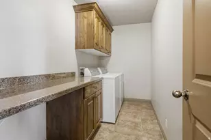 5823 W Round Rock Dr, Herriman, UT 84096 - Photo 10