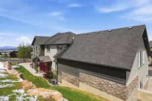 208 E Parkway Cir N, North Salt Lake, UT 84054 - Photo 44