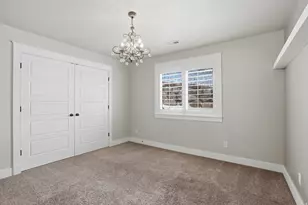 208 E Parkway Cir N, North Salt Lake, UT 84054 - Photo 30