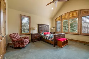 3168 E Bavarian Ct, Sandy, UT 84093 - Photo 10