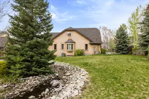 3168 E Bavarian Ct, Sandy, UT 84093 - Photo 34