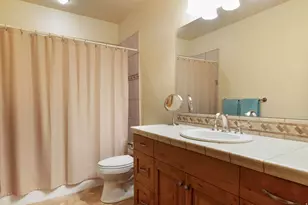 3168 E Bavarian Ct, Sandy, UT 84093 - Photo 28