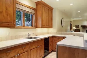 3168 E Bavarian Ct, Sandy, UT 84093 - Photo 20