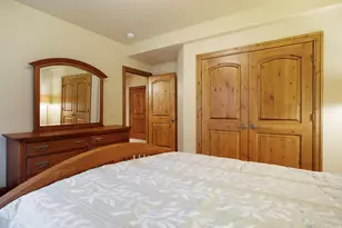 3168 E Bavarian Ct, Sandy, UT 84093 - Photo 30