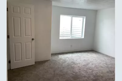 796 W Cherry Orchard Ln, Grantsville, UT 84029 - Photo 6