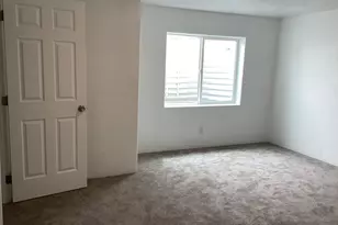 796 W Cherry Orchard Ln, Grantsville, UT 84029 - Photo 6