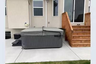 796 W Cherry Orchard Ln, Grantsville, UT 84029 - Photo 4