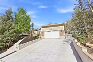 10873 S Lostwood Dr, Sandy, UT 84092 - Photo 52