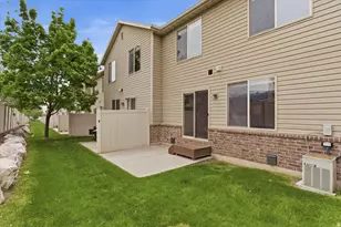 2082 N Evans Cove Loop W, Layton, UT 84041 - Photo 24