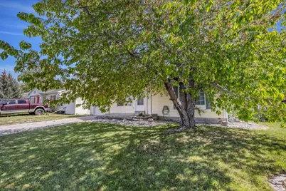 869 W 880 S, Tooele, UT 84074 - Photo 4