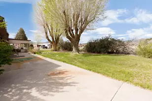 210 S 100 W, Circleville, UT 84723 - Photo 34