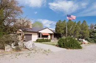 210 S 100 W, Circleville, UT 84723 - Photo 2