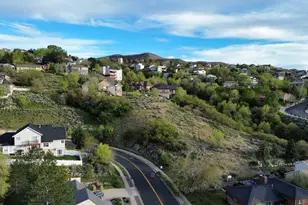 601 Oak View Ct, North Salt Lake, UT 84054 - Photo 1