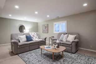 2390 E Bernadine Dr, Salt Lake City, UT 84109 - Photo 14