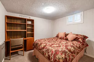 2390 E Bernadine Dr, Salt Lake City, UT 84109 - Photo 42