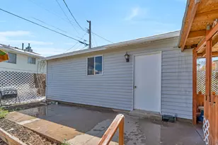 348 N Lakeview Ave E, Tooele, UT 84074 - Photo 24