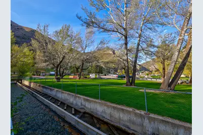 6758 Fairfax Dr, Provo Canyon, UT 84604 - Photo 10