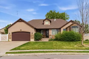 2346 N 1275 W, Clinton, UT 84015 - Photo 2