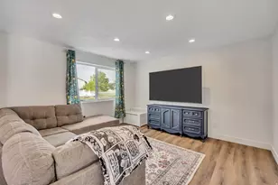 6621 S Cyclamen Dr W, West Jordan, UT 84084 - Photo 8