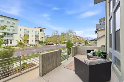 4563 W Daybreak Rim Way S, South Jordan, UT 84009 - Photo 2