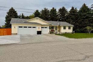 559 E 400 S, Preston, ID 83263 - Photo 2