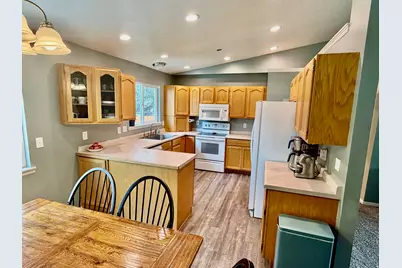 559 E 400 S, Preston, ID 83263 - Photo 6