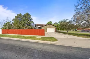 1639 W 4575 S, Roy, UT 84067 - Photo 24