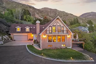 2686 E Bonneville Terrace Dr, Ogden, UT 84403 - Photo 10