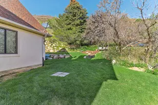 2686 E Bonneville Terrace Dr, Ogden, UT 84403 - Photo 34