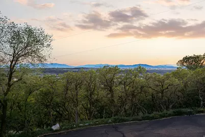 2686 E Bonneville Terrace Dr, Ogden, UT 84403 - Photo 24